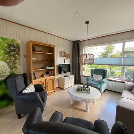 Huis Bij Het Water Met Sloepje Jutrijp Dış mekan fotoğraf
